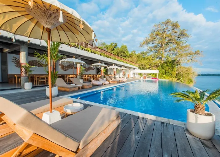 ホテル Sea La Vie Nusa Penida 4*