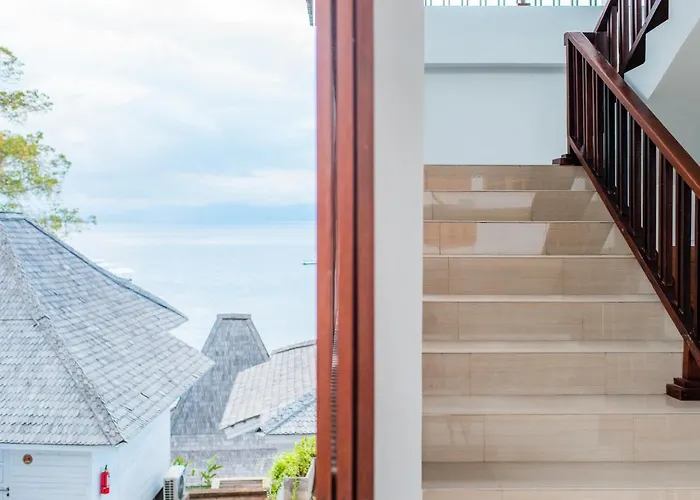 Sea La Vie Nusa Penida ホテル 4*
